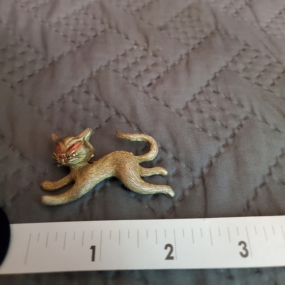 Vintage Signed "JJ" Cat Brooch - Picture 8 of 8